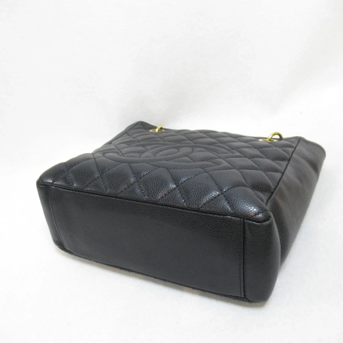 Pre-Owned ChainShoulder Caviar Bag Matelasse (Grained Calf) Black (Fair) Skin