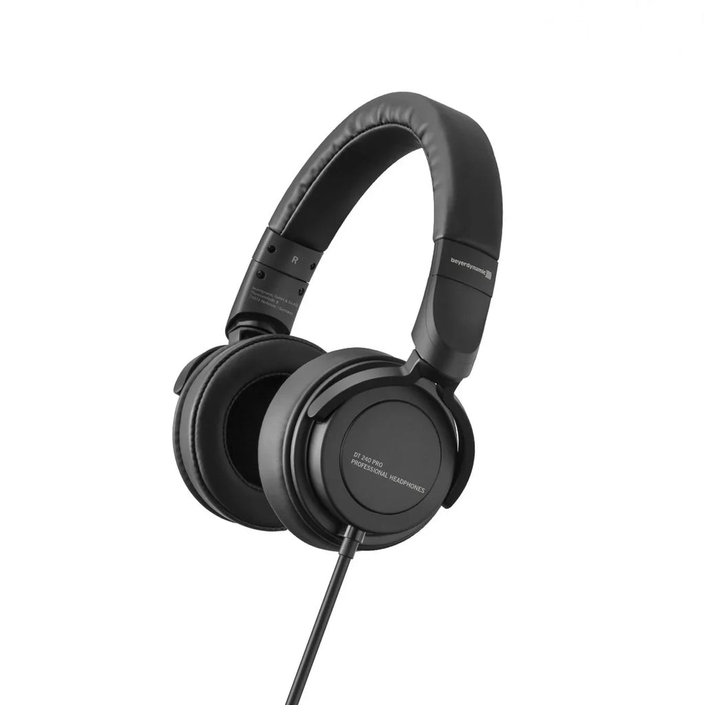 Pro + Monitor Beyerdynamic Studio 8" MkII Headphones Powered 308P 240