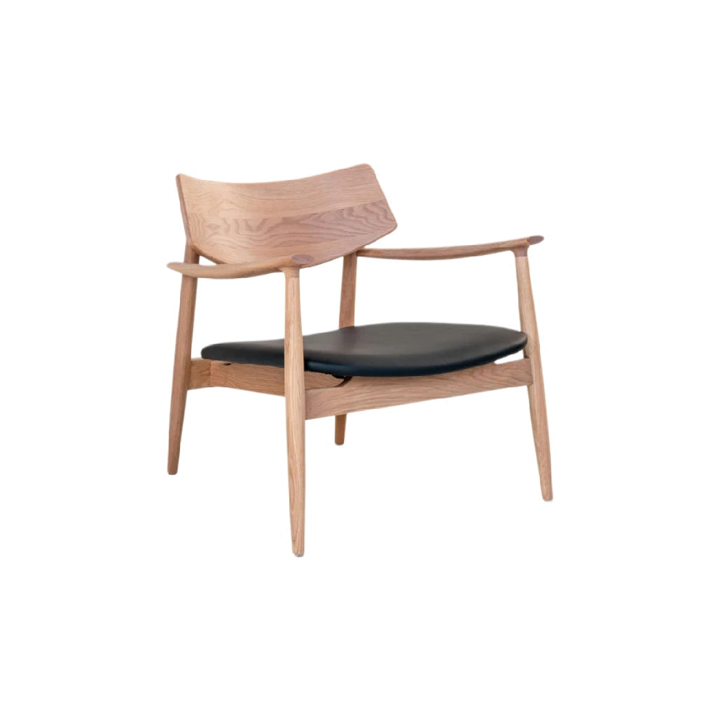 Eleganter Holzstuhl mit Lederpolsterung – Modernes Design und Komfort