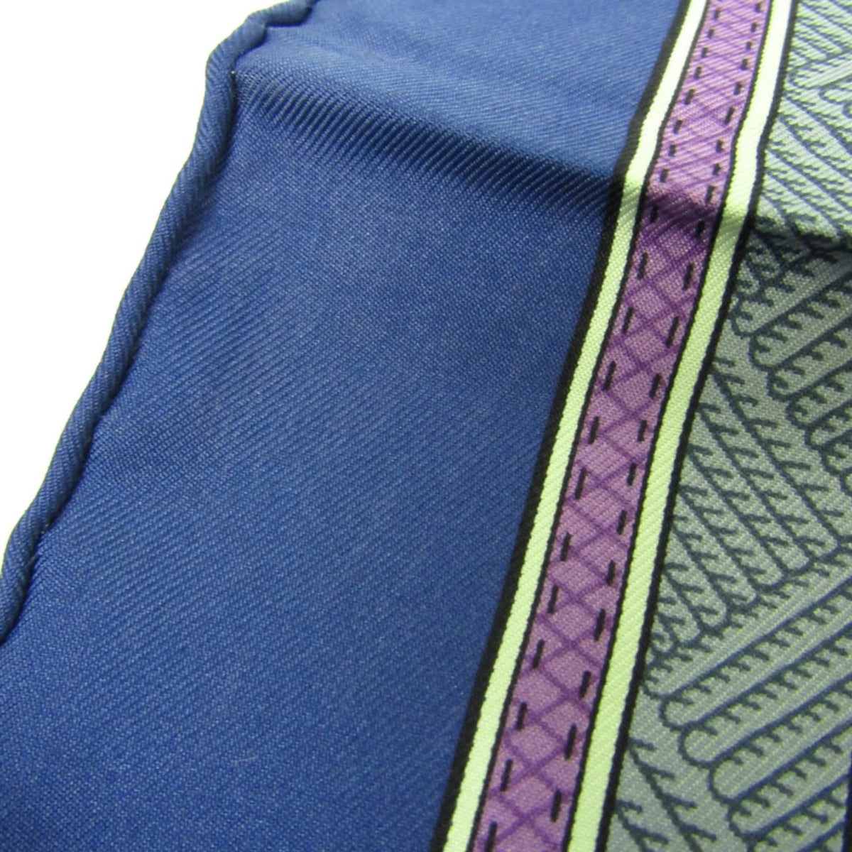 Scarf Carre90 Pre-Owned Hermes Multi-color,Navy,Red (Good) Silk Women's Color