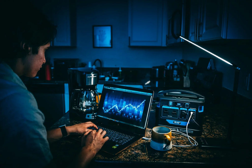 Pulsar Display with Wireless Station Lithium-Ion (518Wh and 500 Watt Portable Power Capacity) Charging Pad