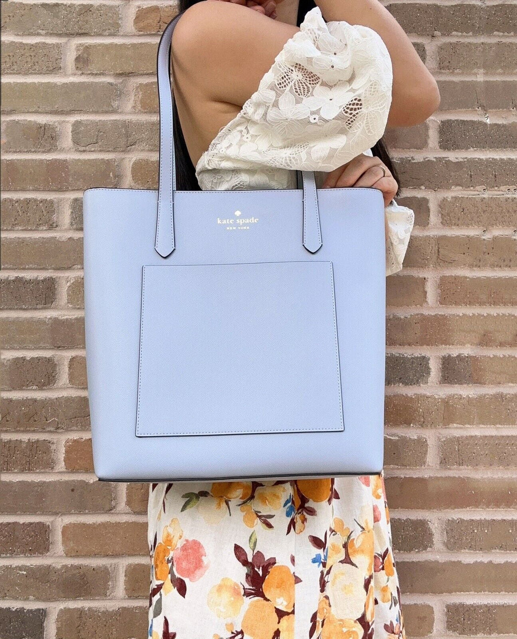 Blue Hydrangea Pale Pocket Tote Bag Kate Saffiano K8662 Front Daily Spade