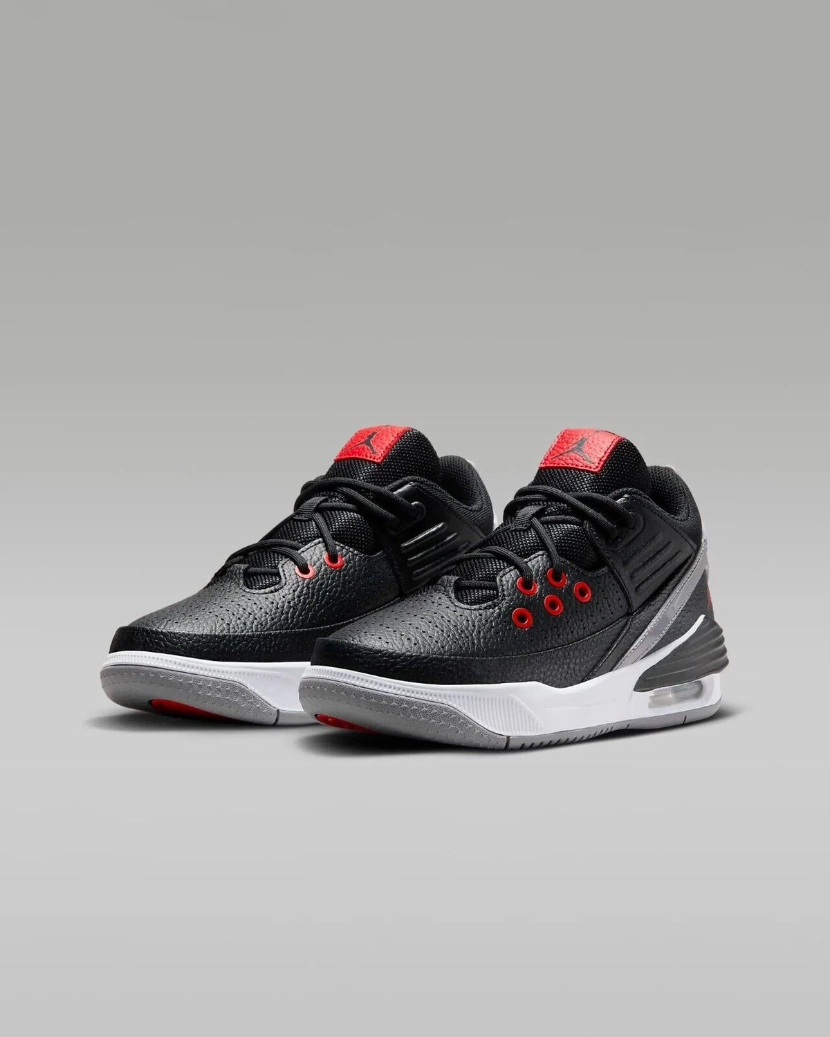 NR4814 (5Y) Max 5 Aura Older Kids DZ4352-061 Shoes Basketball Jordan Black/White Air