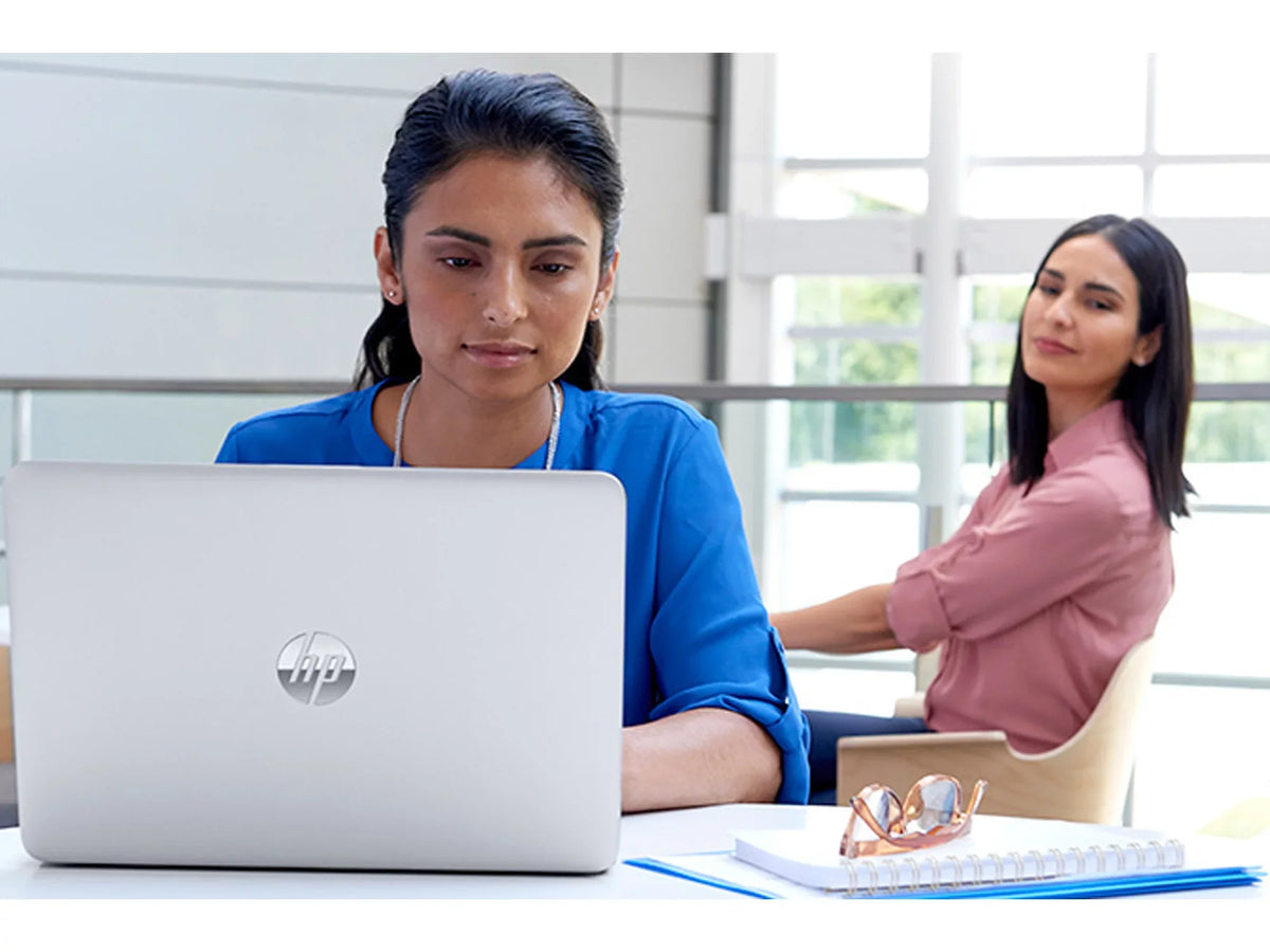 4.2GHz, , i5-1135G7 , Reader, 10 32GB Intel 512GB 15.6" Wi-Fi, Core , Notebook, Pro NVMe Upto Bluetooth, Card Display, Windows 15