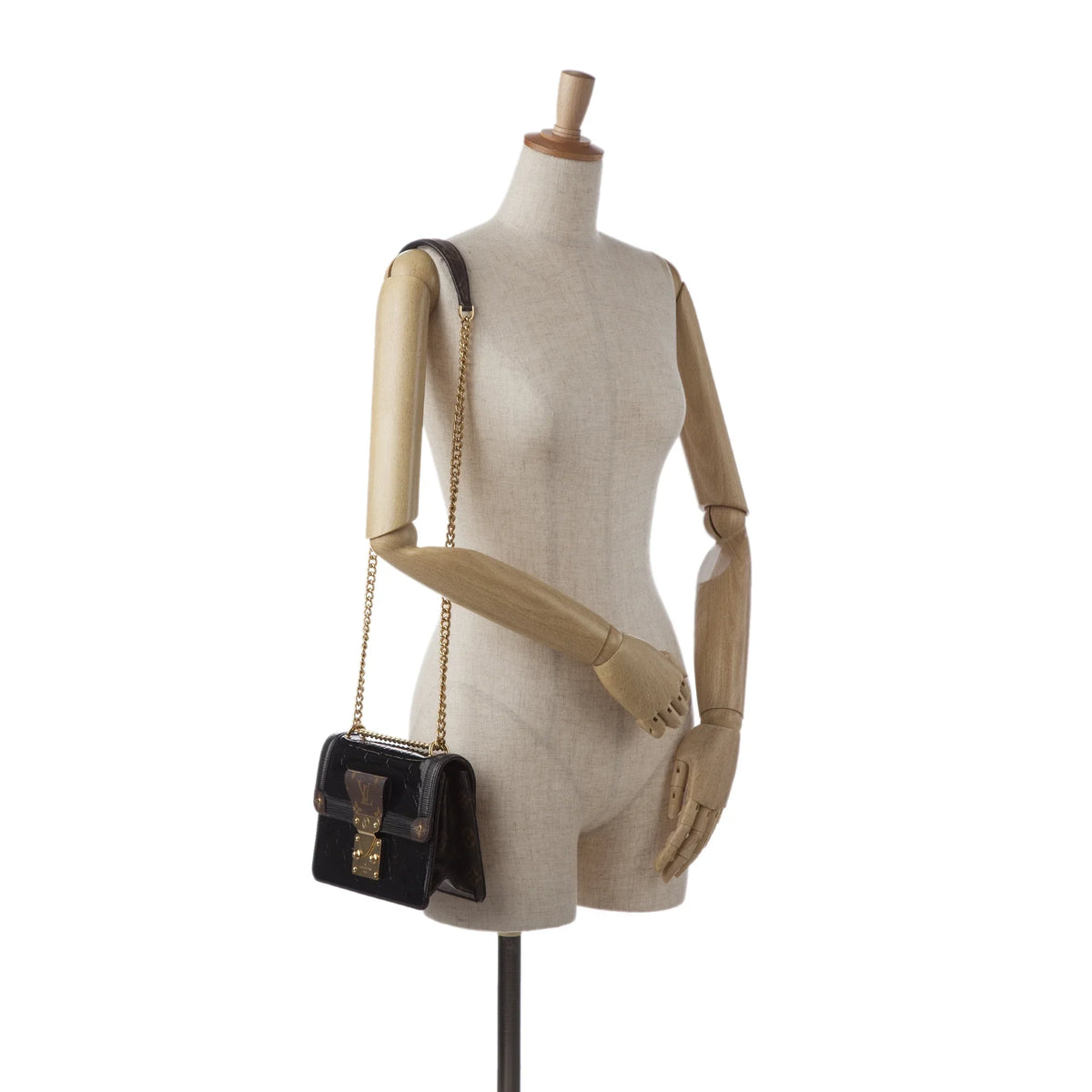 (Good) Authenticated Black Monogram Leather Unisex Vuitton Vernis Crossbody Louis Bag Pre-Owned Wynwood