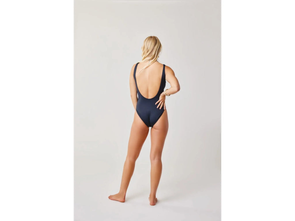 Piece Skye Black, Compression One Women's, Medium - Designs Carve