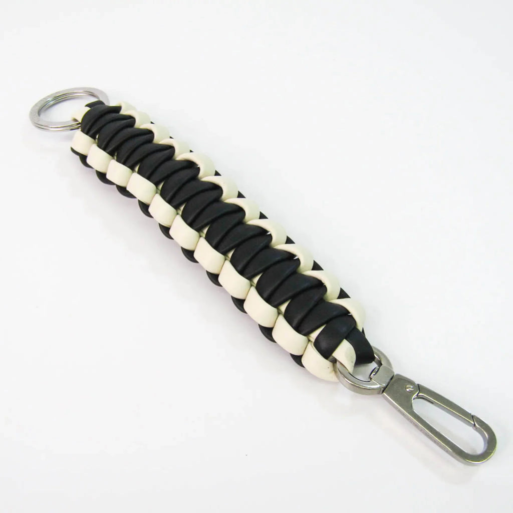 Bottega Black,White Veneta (Good) Pre-Owned Men,Women Handle