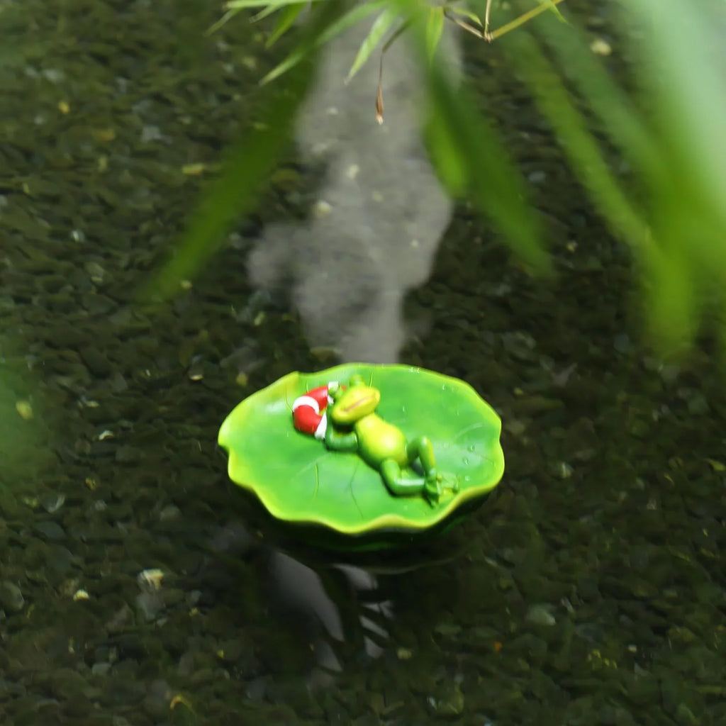 Pool Figurine Animals Statue Simulation Decor for Frog Tabletop Accessories Moisture Floating Ornament Shelf Office Garden Crafts