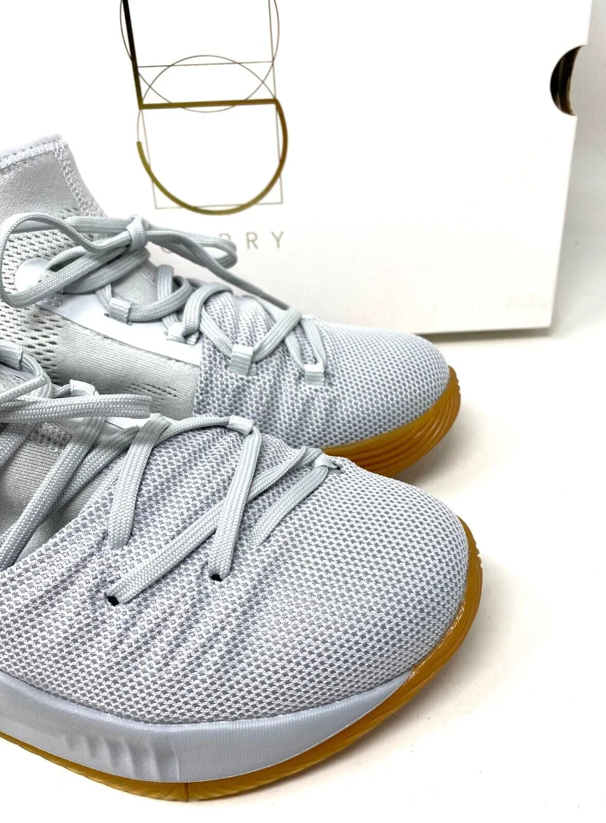5 Armour Under Curry 3020742-105 Tokyo Elemental Boys Gray Sneakers Mesh