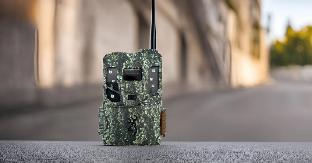 M/Card Browning Box Scout w/32GB Pro Reader Security 10PK Max TrailCamera, &