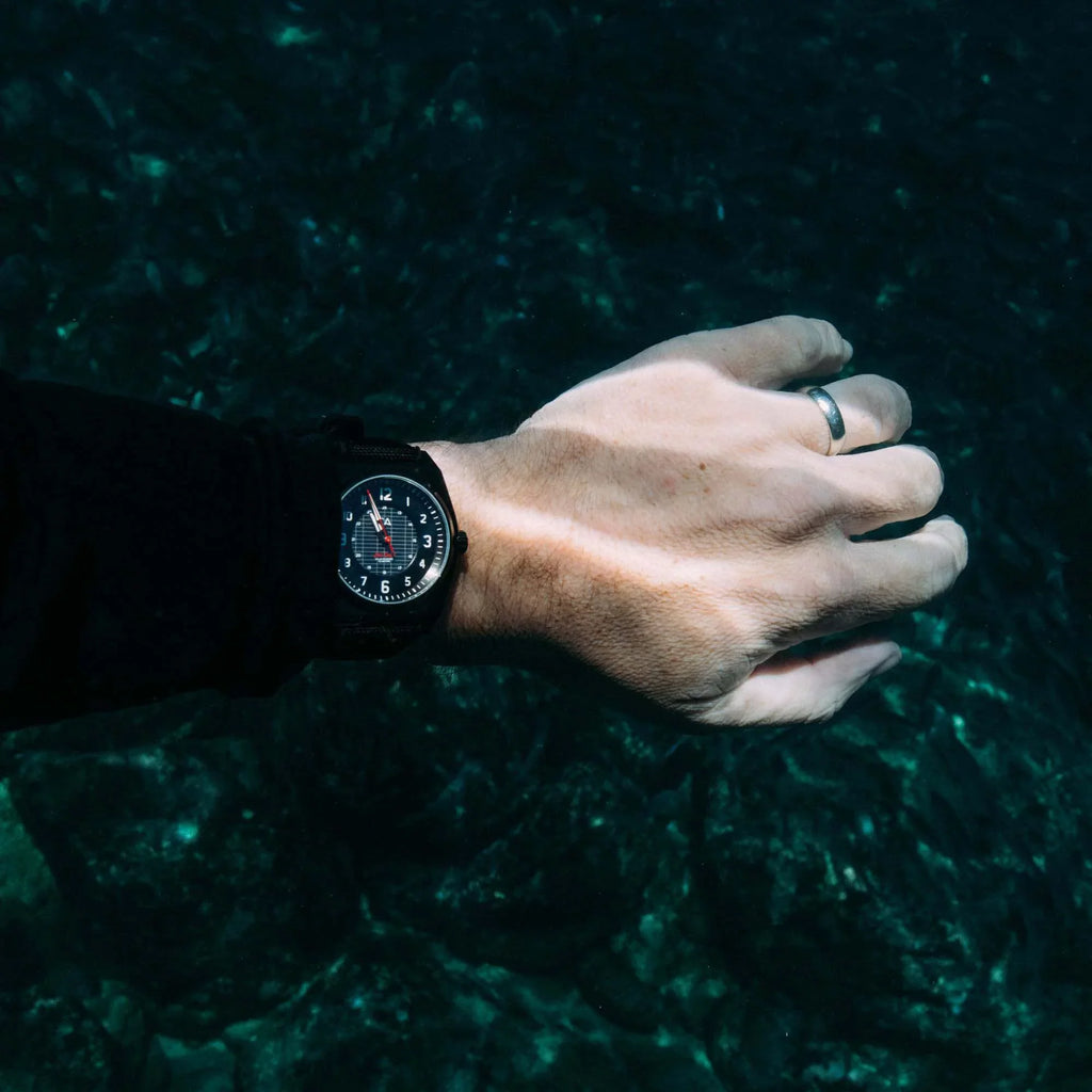 Co. Lost Midnight Solar Coast Field California Watch