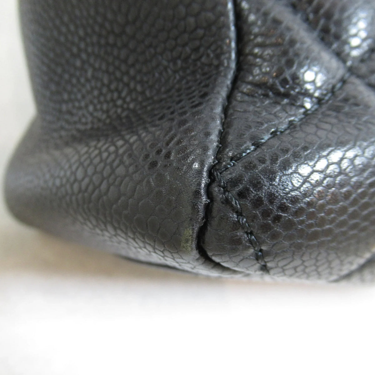 Pre-Owned ChainShoulder Caviar Bag Matelasse (Grained Calf) Black (Fair) Skin